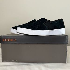Vionic slip on shoes